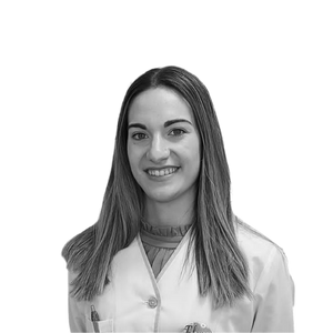 Elena García, farmacéutica en farmacia blanca vera en sevilla