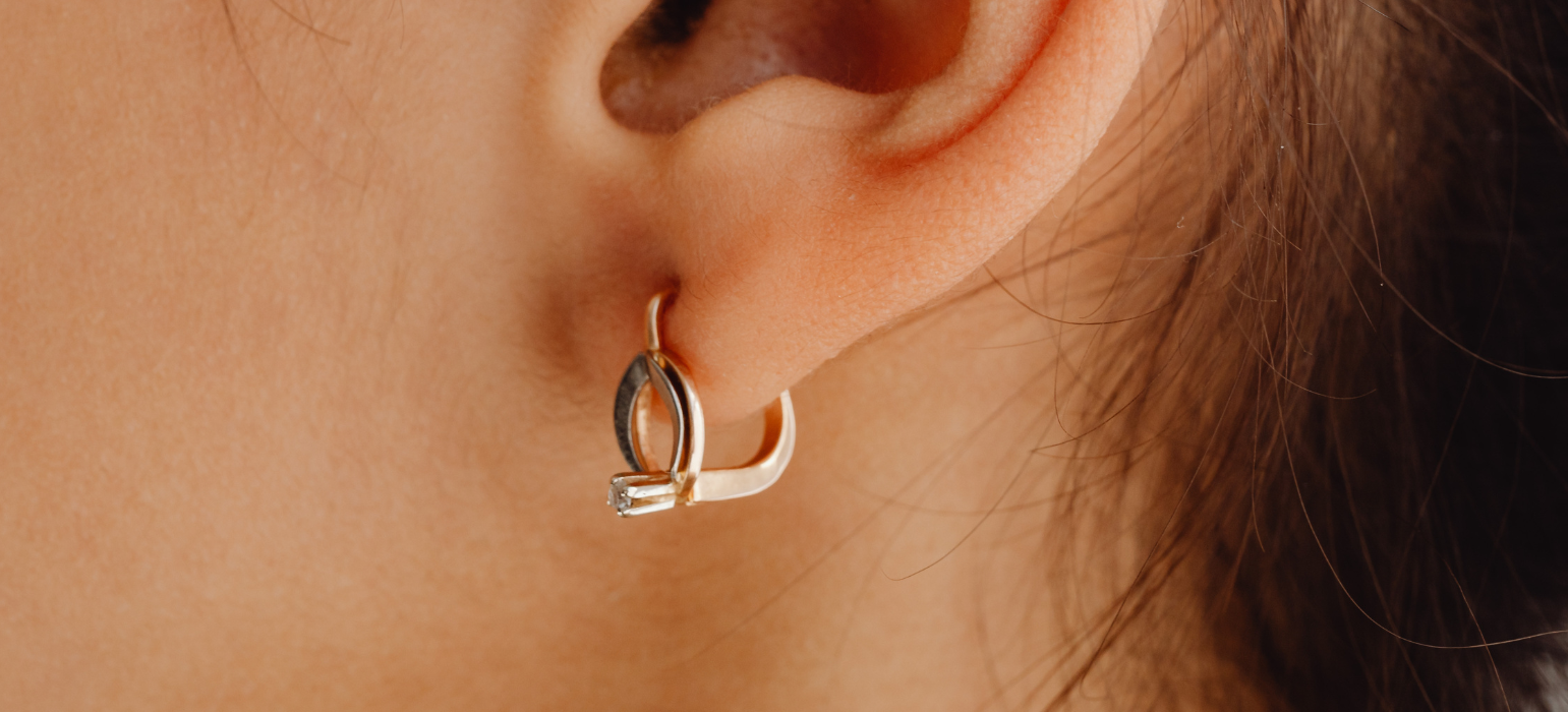 pendiente para explicar el servicio de perforación de lóbulo de farmacia lda blanca vera en santiponce sevilla